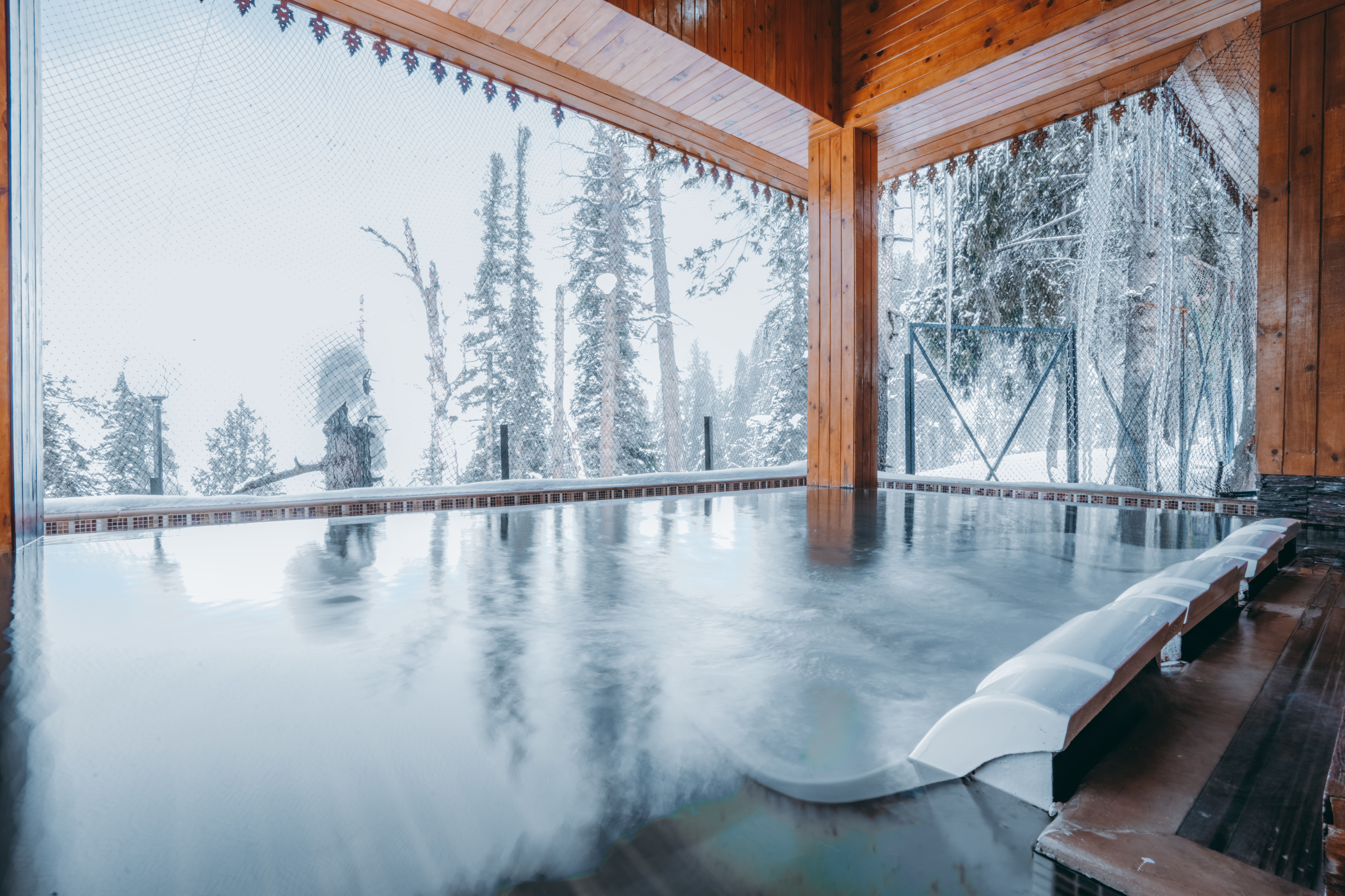 A Step-by-Step Guide on How to Winterise a Pool