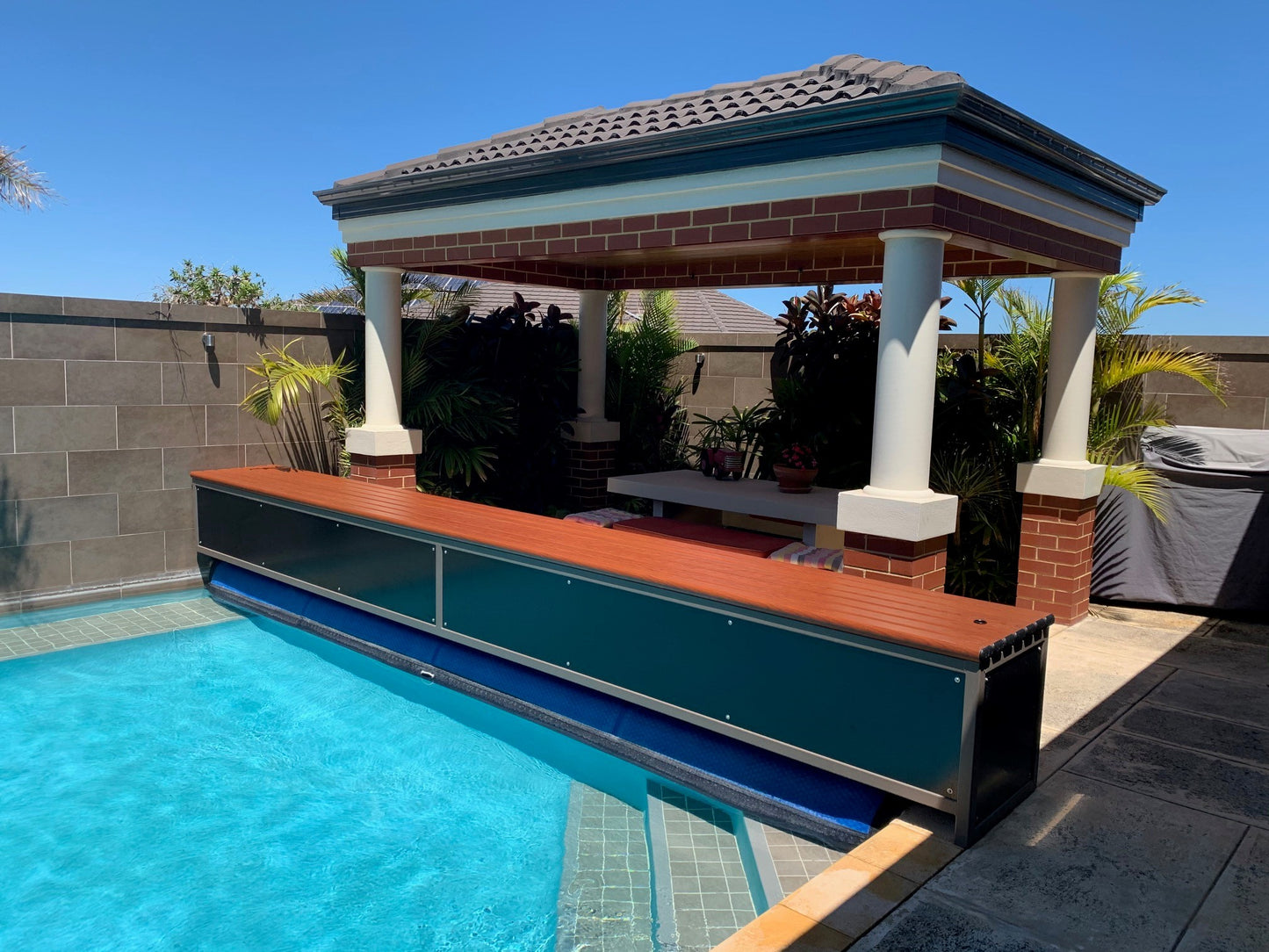 ELITE MAJESTIC POOL BENCH SYSTEM